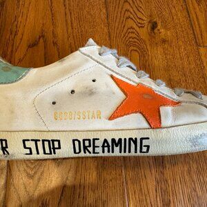 Golden Goose Superstar Sneaker : Never Stop Dreaming